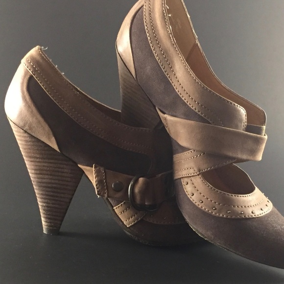 Saks Fifth In-House Brand Shoes Size 8 Womens - Picture 6 of 8